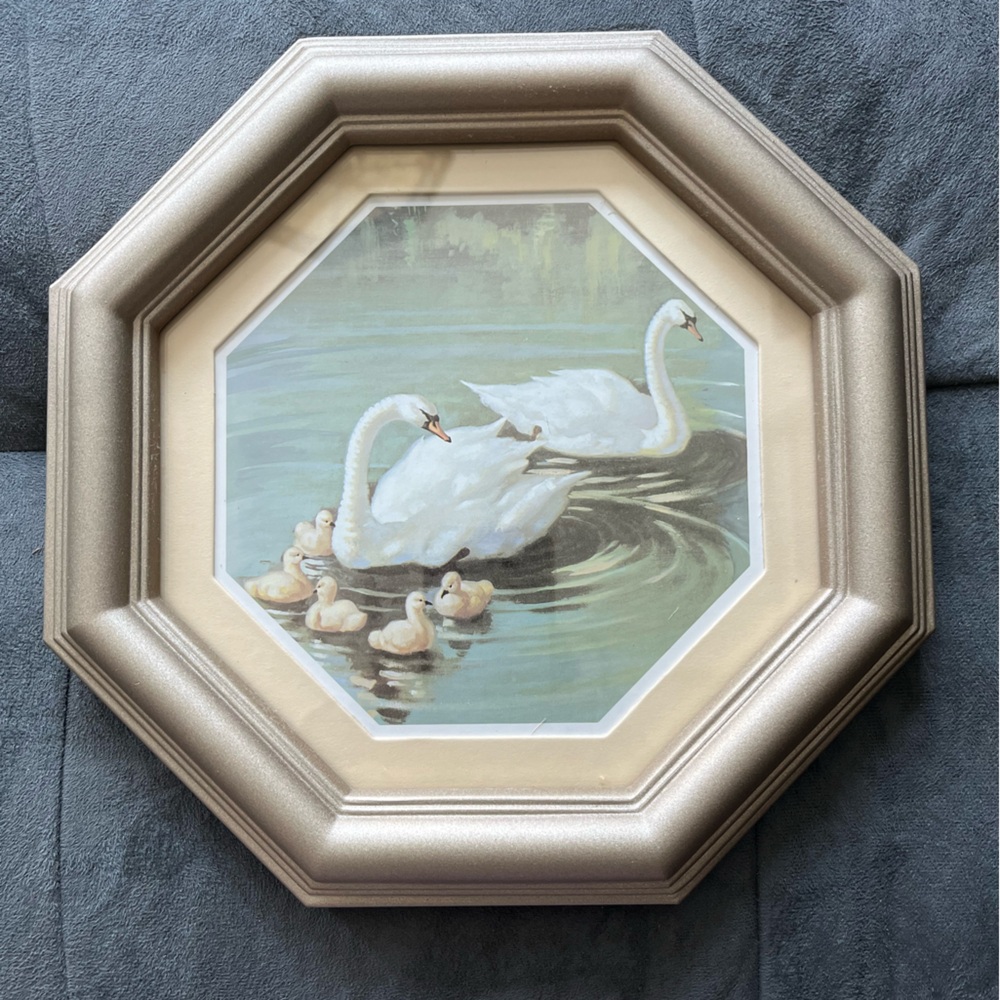 Vintage Homco Swan Prints Gold Tone Octagon Frames Wall Decor 2 Piece Set - Picture 3 of 11